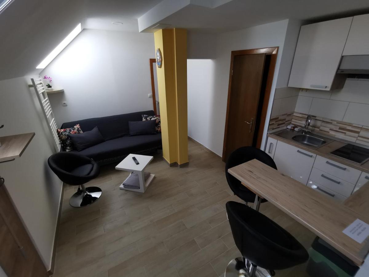 Apartments Bernard بليد المظهر الخارجي الصورة
