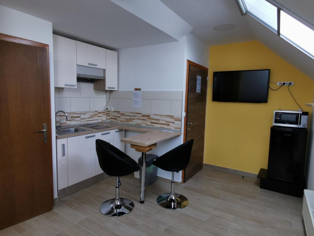 Apartments Bernard بليد المظهر الخارجي الصورة
