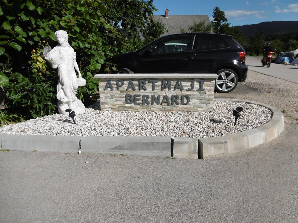 Apartments Bernard بليد المظهر الخارجي الصورة