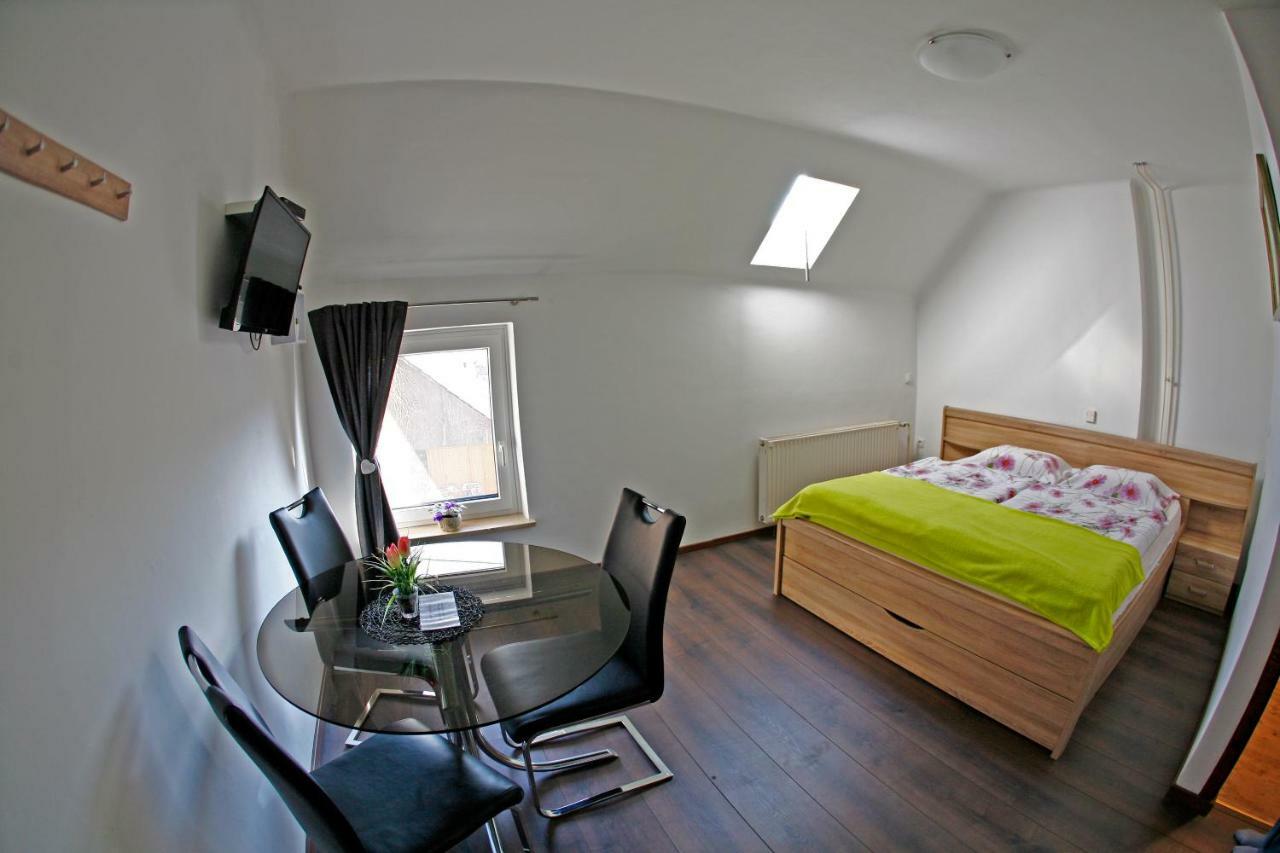 Apartments Bernard بليد المظهر الخارجي الصورة