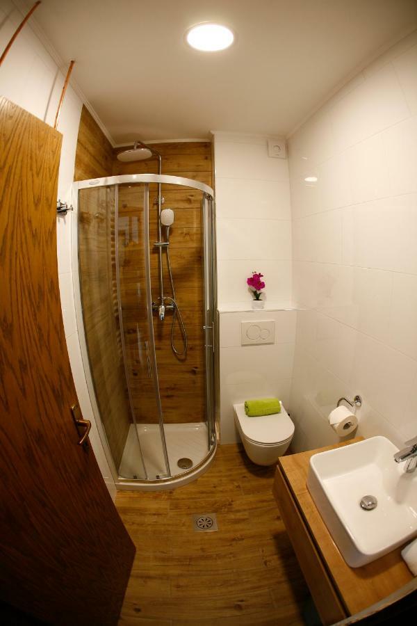 Apartments Bernard بليد المظهر الخارجي الصورة