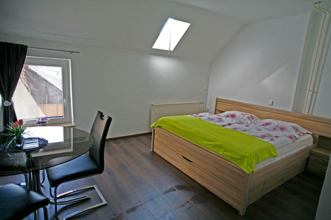 Apartments Bernard بليد المظهر الخارجي الصورة